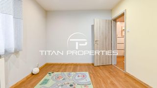 Тристаен Продажби, Фондови жилища, София (10)