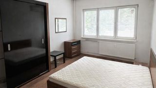 Тристаен за продажба в р-н Оборище (6)