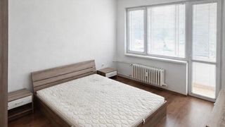 Тристаен за продажба в р-н Оборище (3)