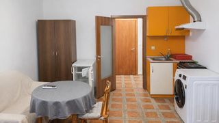 Едностаен Наеми, Лятно кино Тракия, Варна