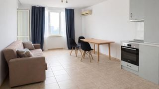 Двустаен апартамент, под наем, кв. Левски (2)