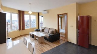 Zwei-Zimmer-Wohnung Verleih, Winniza, Warna (4)