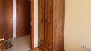Тристаен апартамент, под наем, Център (10)