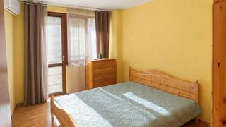 Тристаен апартамент, под наем, Център (7)