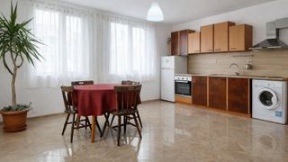 Двустаен апартамент, под наем, Общината (9)