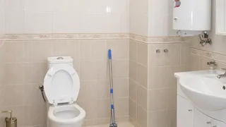 Тристаен Наеми, Бриз, Варна (7)