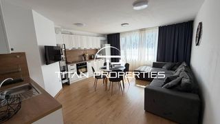 Тристаен Продажби, Колхозен пазар, Варна (9)