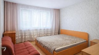 Тристаен Наеми, Кайсиева градина, Варна (4)