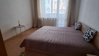 Тристаен Наеми, ЖП Гара, Варна (12)