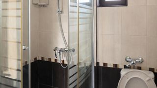 Двустаен апартамент, под наем, м-т Св. Никола (7)