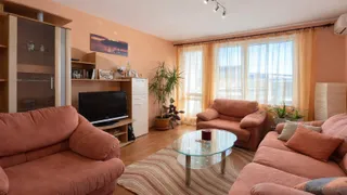 Двустаен Наеми, Погреби, Варна
