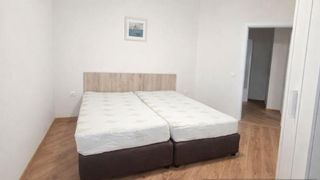 Двустаен апартамент, под наем, кв. Левски (4)