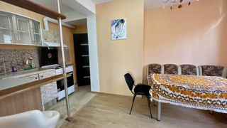 Тристаен апартамент, под наем, кв. Левски (19)