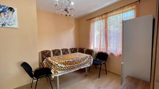 Тристаен апартамент, под наем, кв. Левски (3)