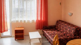 Двустаен Наеми, Колхозен пазар, Варна (2)