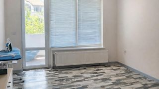 Тристаен Наеми, Базар Левски, Варна (5)