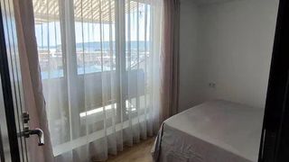 Тристаен Наеми, Червен площад, Варна (7)
