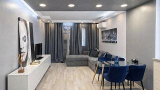 Zwei-Zimmer-Wohnung Verleih, Center, Warna (2)