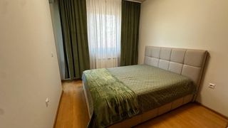 Тристаен апартамент, под наем, Център (3)