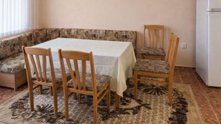 Тристаен Наеми, Център, Варна (5)