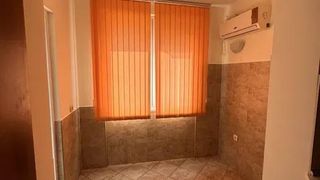 Двустаен апартамент, под наем, Колхозен пазар (9)