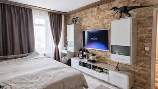 Тристаен Наеми, Възраждане 1, Варна (7)