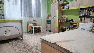 Тристаен Наеми, Възраждане 1, Варна (8)