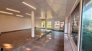 Офис, под наем, кв. Трошево (2)