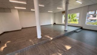 Офис, под наем, кв. Трошево (4)