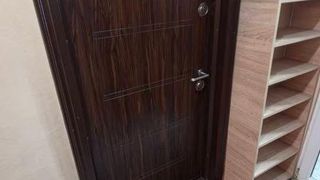 Тристаен Наеми, Младост 1, Варна (7)