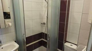 Тристаен Наеми, Младост 1, Варна (6)