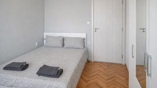 Четиристаен апартамент, под наем, Център (8)