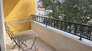 Тристаен Наеми, Младост 2, Варна (9)