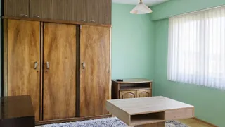 Тристаен Наеми, Младост 1, Варна (6)