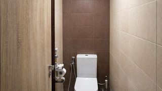 Тристаен апартамент под наем в Център (8)