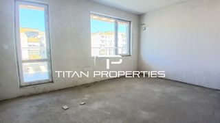 Тристаен апартамент за продажба в жк. Южен (2)