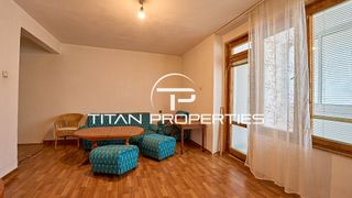 Тристаен Продажби, Център, Пловдив (2)