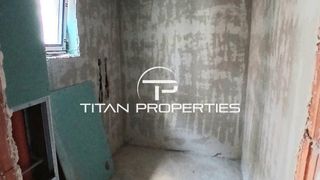 Тристаен апартамент в жк. Христо Смирненски (4)