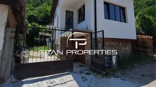 Къща Продажби, Индустриална зона- изток, Пазарджик