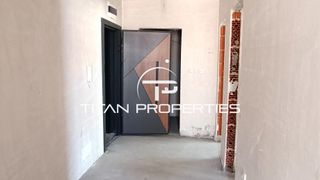 Тристаен апартамент в жк. Остромила (4)