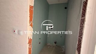 Тристаен апартамент в кв. Южен (5)