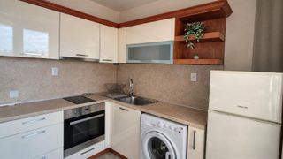 Тристаен Продажби, Център, Пловдив (3)