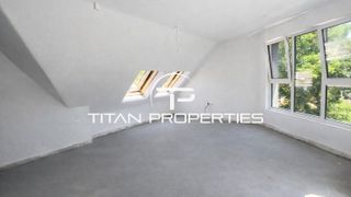 Тристаен Продажби, Център, Пловдив (2)