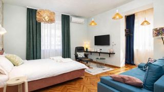 Тристаен Продажби, Център, Пловдив (3)