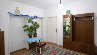 Самостоятелна къща за продажба в с. Златовръх (5)