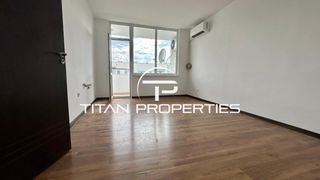 С ключ! Тристаен апартамент за продажба в кв. Кючук Париж (2)