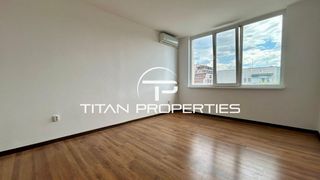 С ключ! Тристаен апартамент за продажба в кв. Кючук Париж
