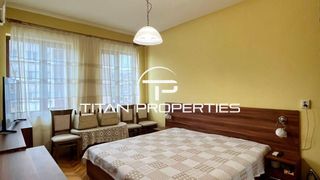 Тристаен апартамент за продажба в Центъра (4)