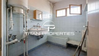 Тристаен апартамент за продажба в кв. Мараша (10)