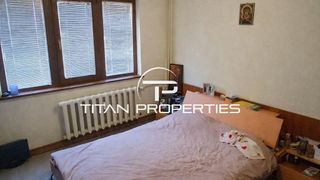Тристаен апартамент за продажба в кв. Изгрев (3)